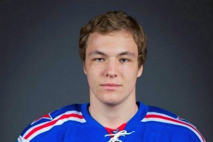 Хоккейная «Сибирь» подписала контракт с лучшим юниором России