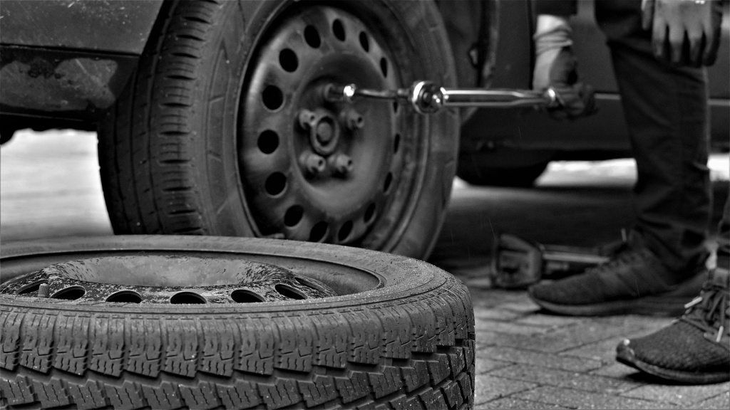 winter-tires-4664205_1920.jpg