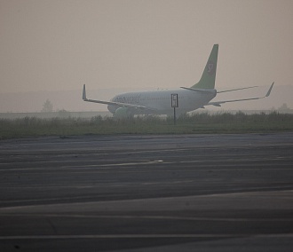 Десятки рейсов задержали в аэропорту Толмачёво из-за тумана