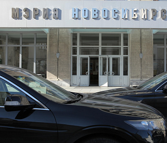 На должность мэра Новосибирска претендуют 20 мужчин и одна женщина