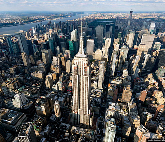 Слава Gelio Степанов опубликовал фото Нью-Йорка и Москвы с высоты
