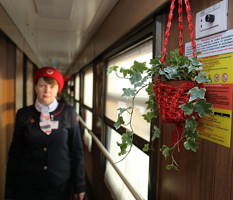 Сотни новосибирцев съездили на поезде «Зимняя сказка» в Шерегеш