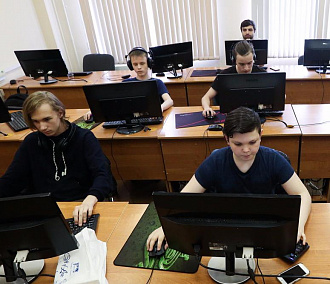 Физра для геймера: как в Новосибирске в Dota играют