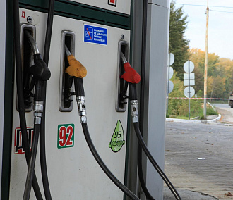 Золотой бензин: цены на топливо растут в Новосибирске