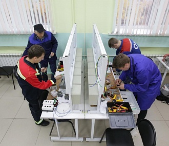 Проводов хватит всем: конкурс сварщиков и электриков прошёл в Новосибирске 