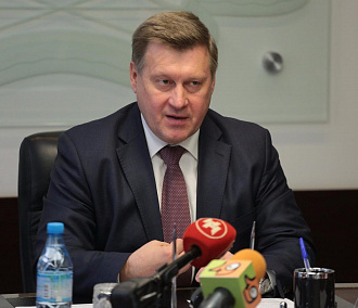 Стикеры с мэром Новосибирска появились в мессенджере Telegram