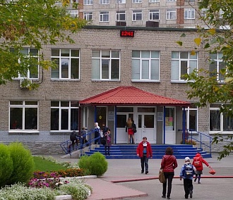 Суд разрешил стройку у лицея №22 в Новосибирске