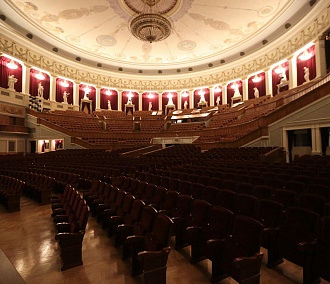 В новосибирском оперном театре обновят сцену за 280 млн рублей
