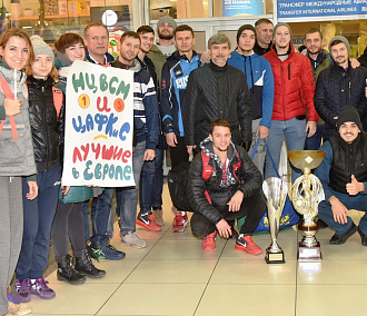 Глухие волейболисты из Новосибирска выиграли Лигу чемпионов