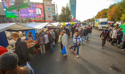 Транспорт изменит маршруты из-за ярмарки у ГУМа на площади Маркса