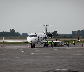 Airbus и бразильский самолёт Embraer столкнулись в ангаре Толмачёво