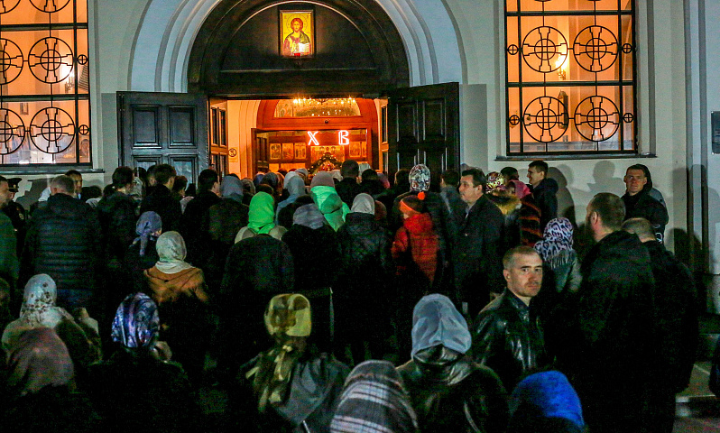 Мэр Кудрявцев поздравил новосибирцев с главным православным праздником