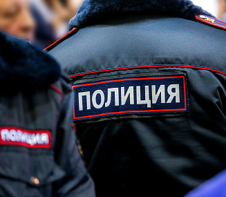 Четверо экс-полицейских пошли под суд за взятки в Новосибирске
