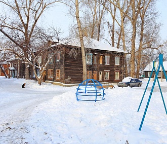 Власти признали аварийными и подлежащими сносу 60 домов в Новосибирске