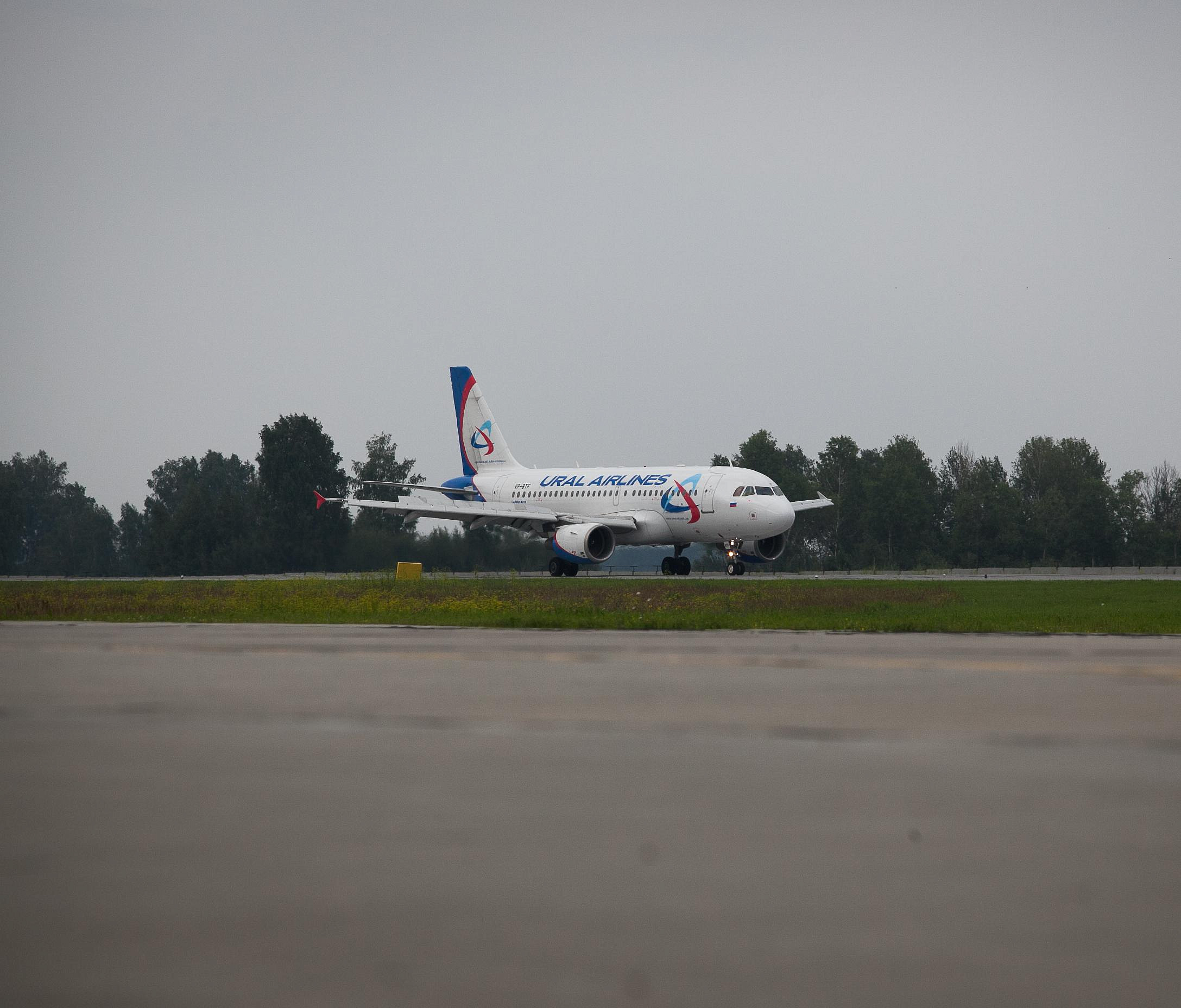 Новосибирским аграриям возместят ущерб за посадку самолёта в поле