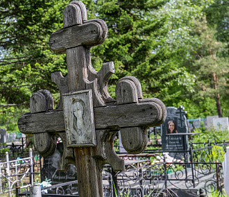 Ездить по кладбищам Новосибирска запретят на Радоницу и Троицу