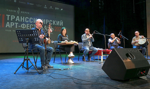 В мистерию дудука погрузились новосибирцы на Транссибирском арт-фестивале