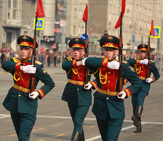 Парад Победы — 2024 в Новосибирске: прямая трансляция