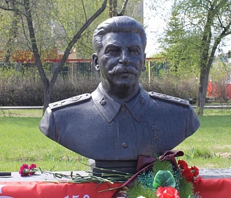 Быть ли памятнику Сталину в Новосибирске: треть горожан — против
