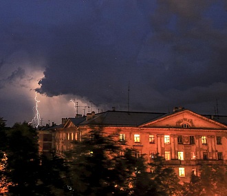 Дожди, град и грозы: штормовое предупреждение объявили в Новосибирске