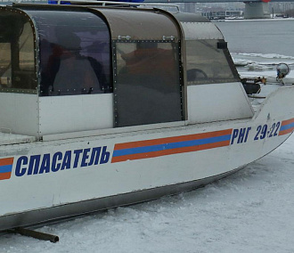 Рыбака с несуществующим ребёнком искали на озере в Новосибирской области