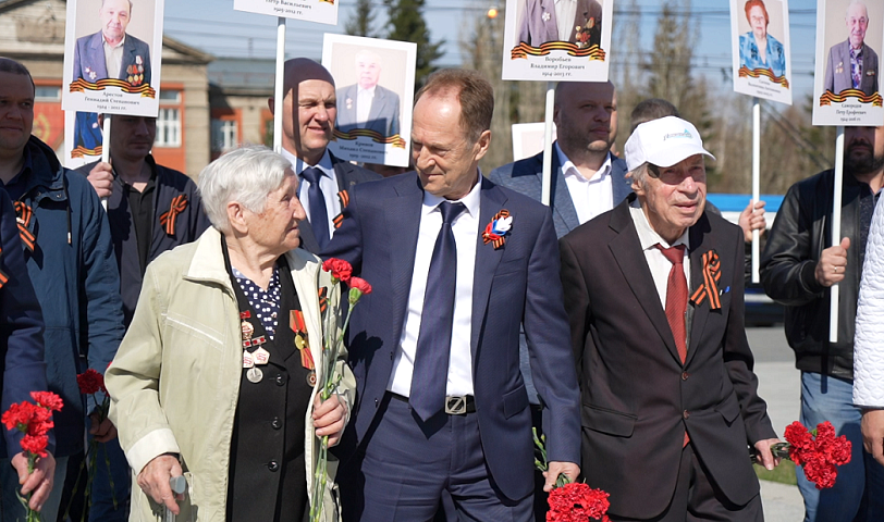 Ветераны Горводоканала возложили цветы к Вечному огню