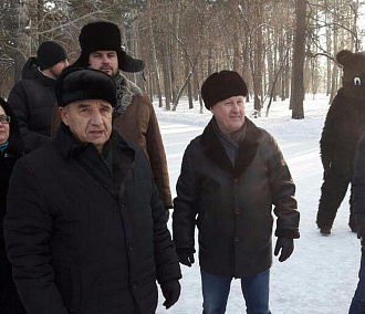 Анатолий Локоть проверил качество уборки снега в Новосибирске