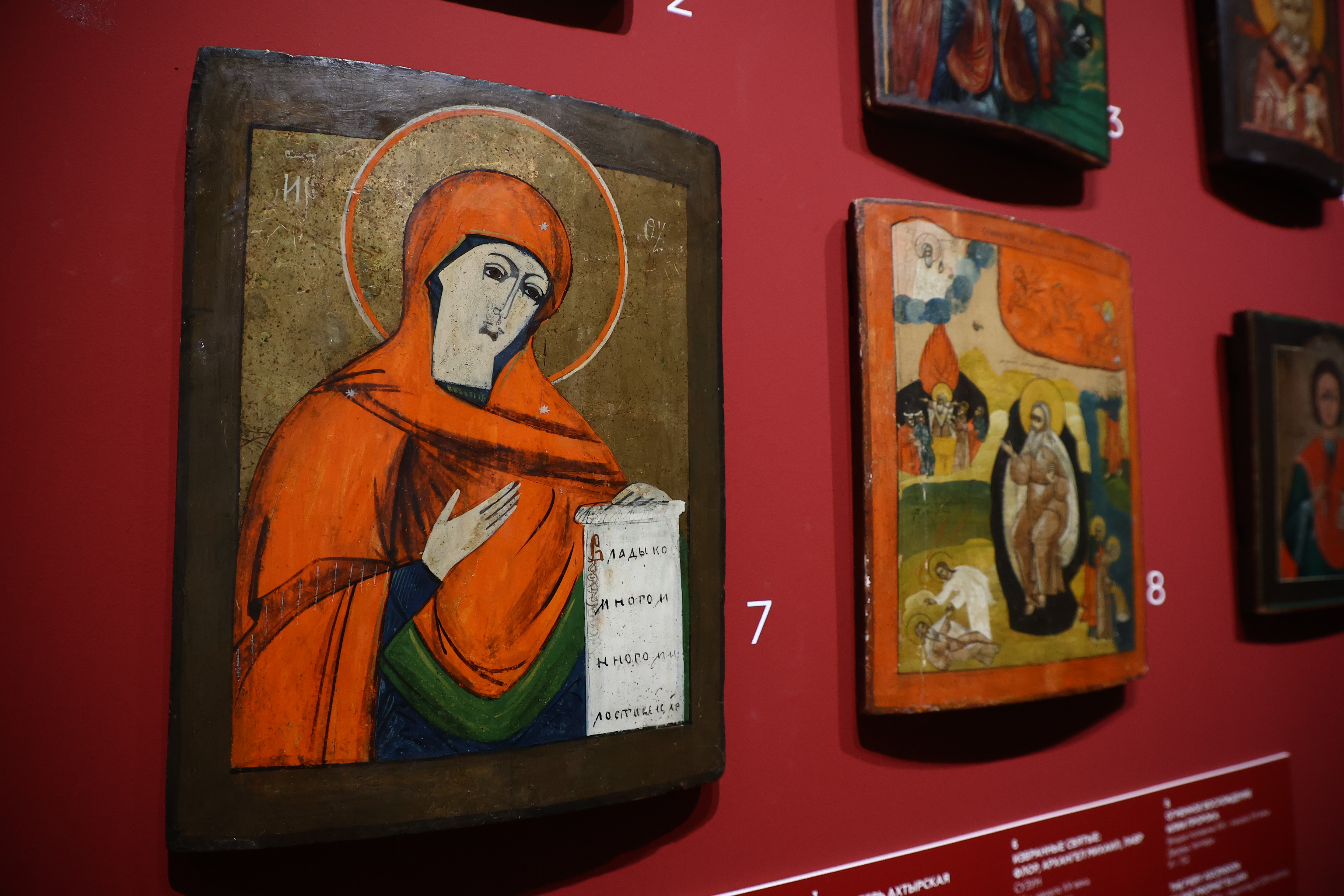 Не только в храме: новосибирский музей открыл зал с иконами XVI века