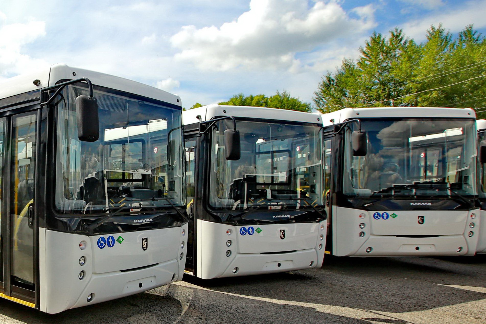 Проблему отсутствия транспорта по вечерам решат муниципальными контрактами