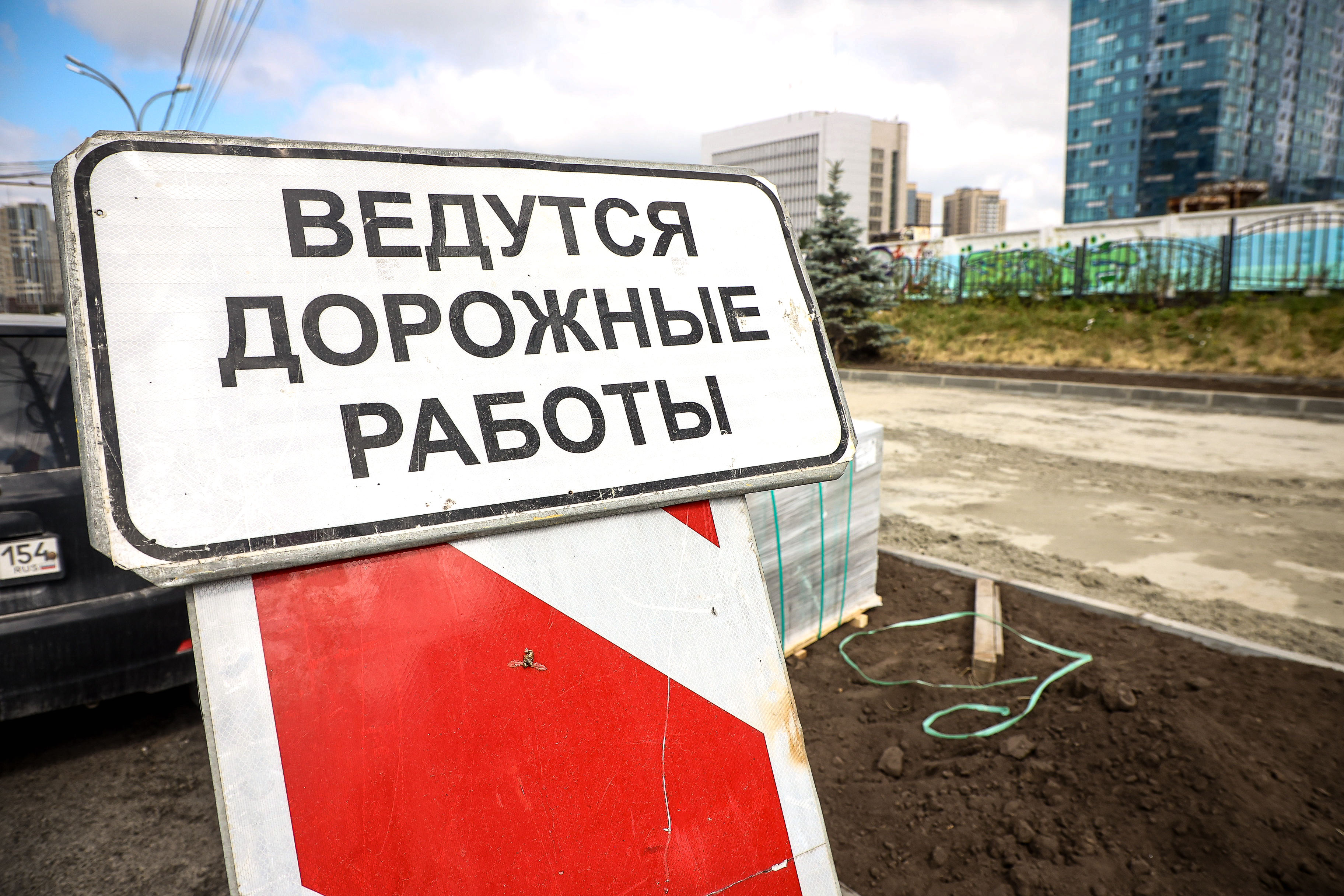 В прочный асфальт закатали 28 участков дорог в Новосибирске 