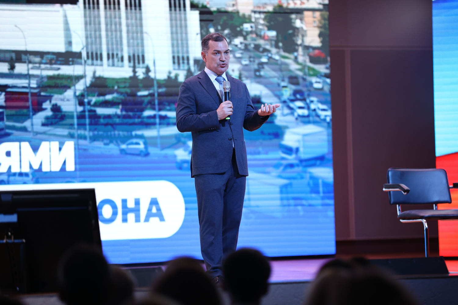 Новый ЗАГС и школу №40 обсудили на встрече с мэром в Ленинском районе
