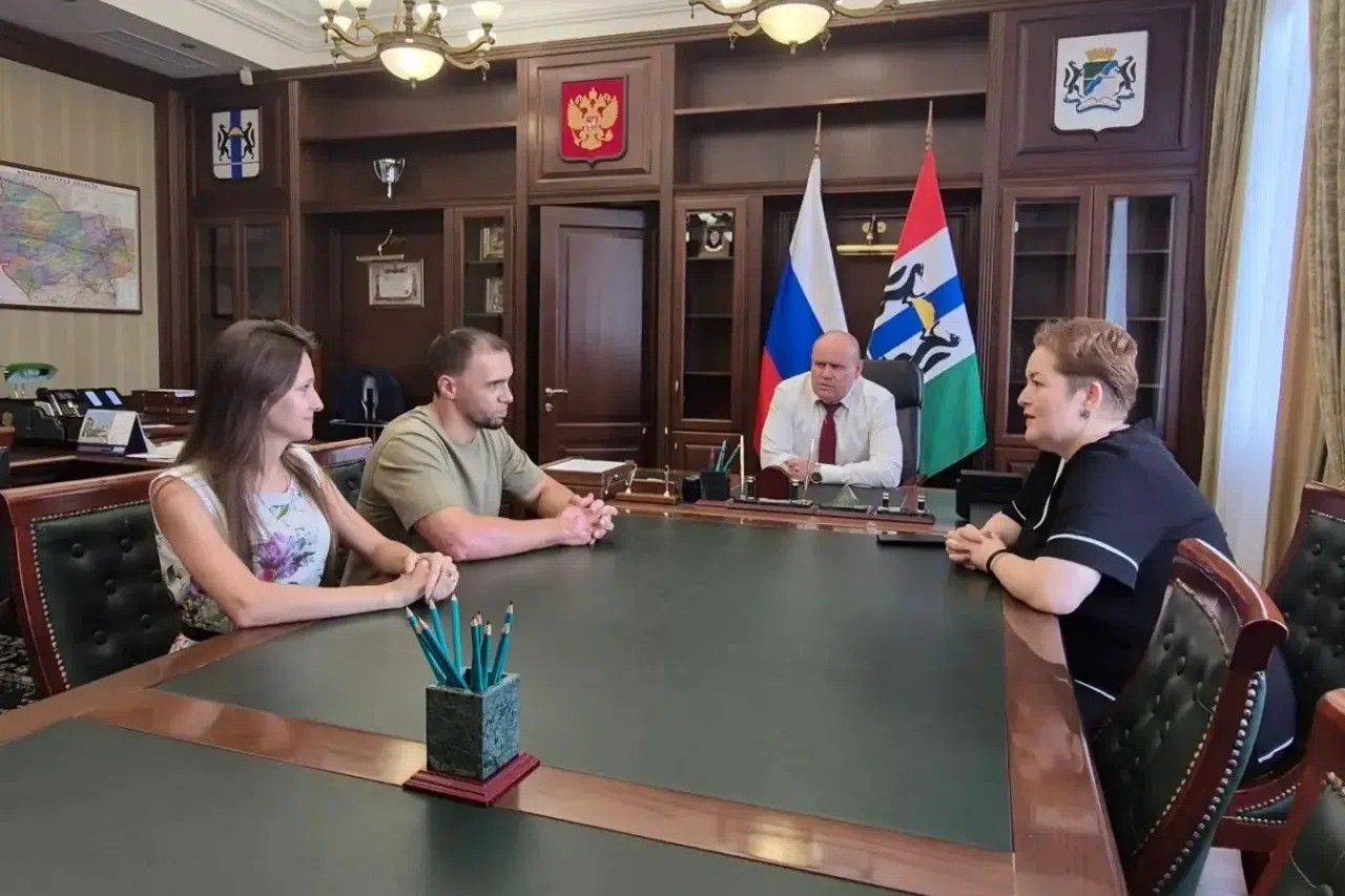 Новосибирец приехал в отпуск с СВО, чтобы сыграть свадьбу