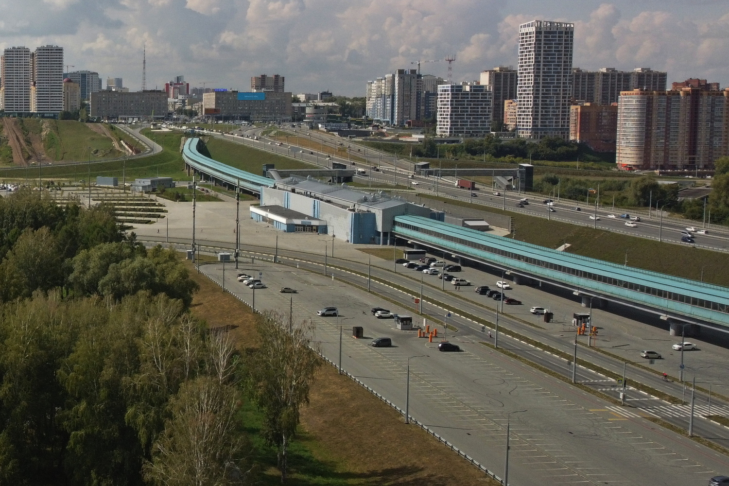 За год через станцию метро «Спортивная» прошли более 1,2 млн пассажиров