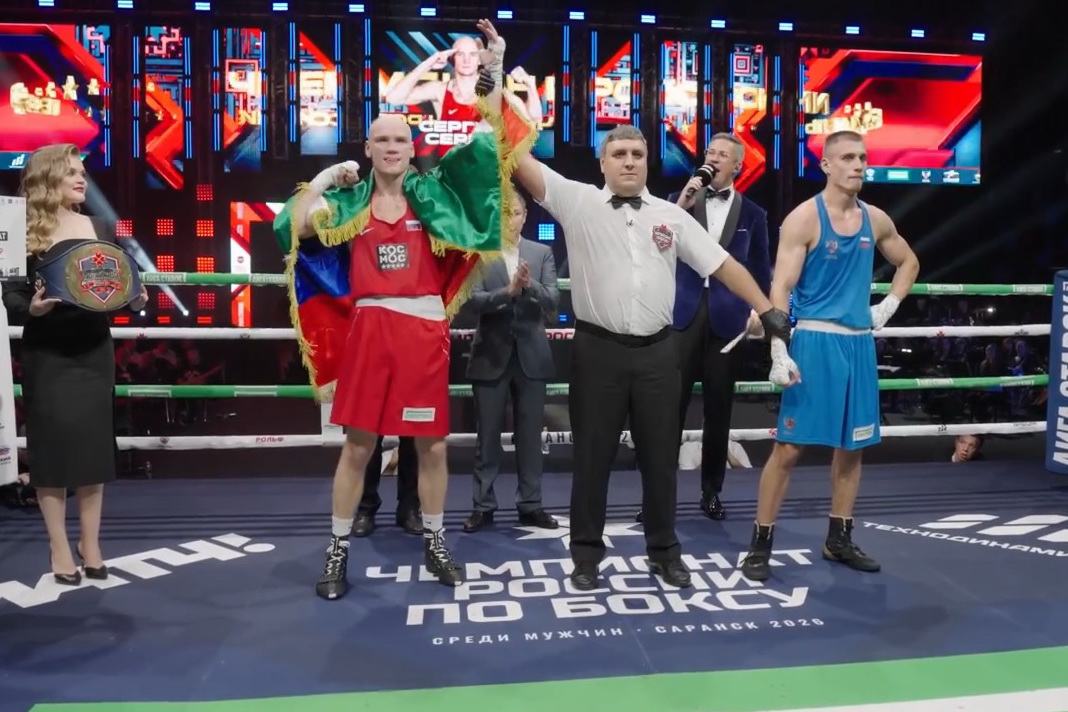 Мэр поздравил новосибирского боксёра с успехом на чемпионате России
