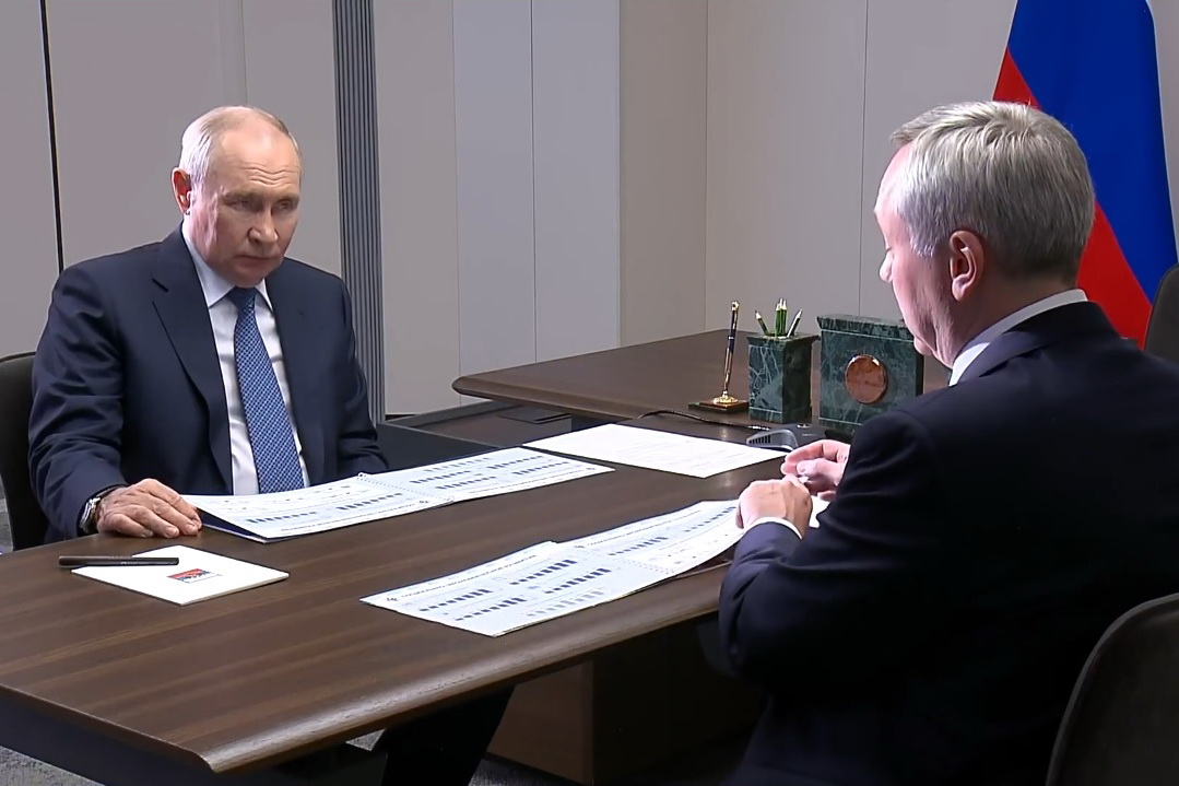 Путин отметил темпы расселения аварийных домов в Новосибирской области