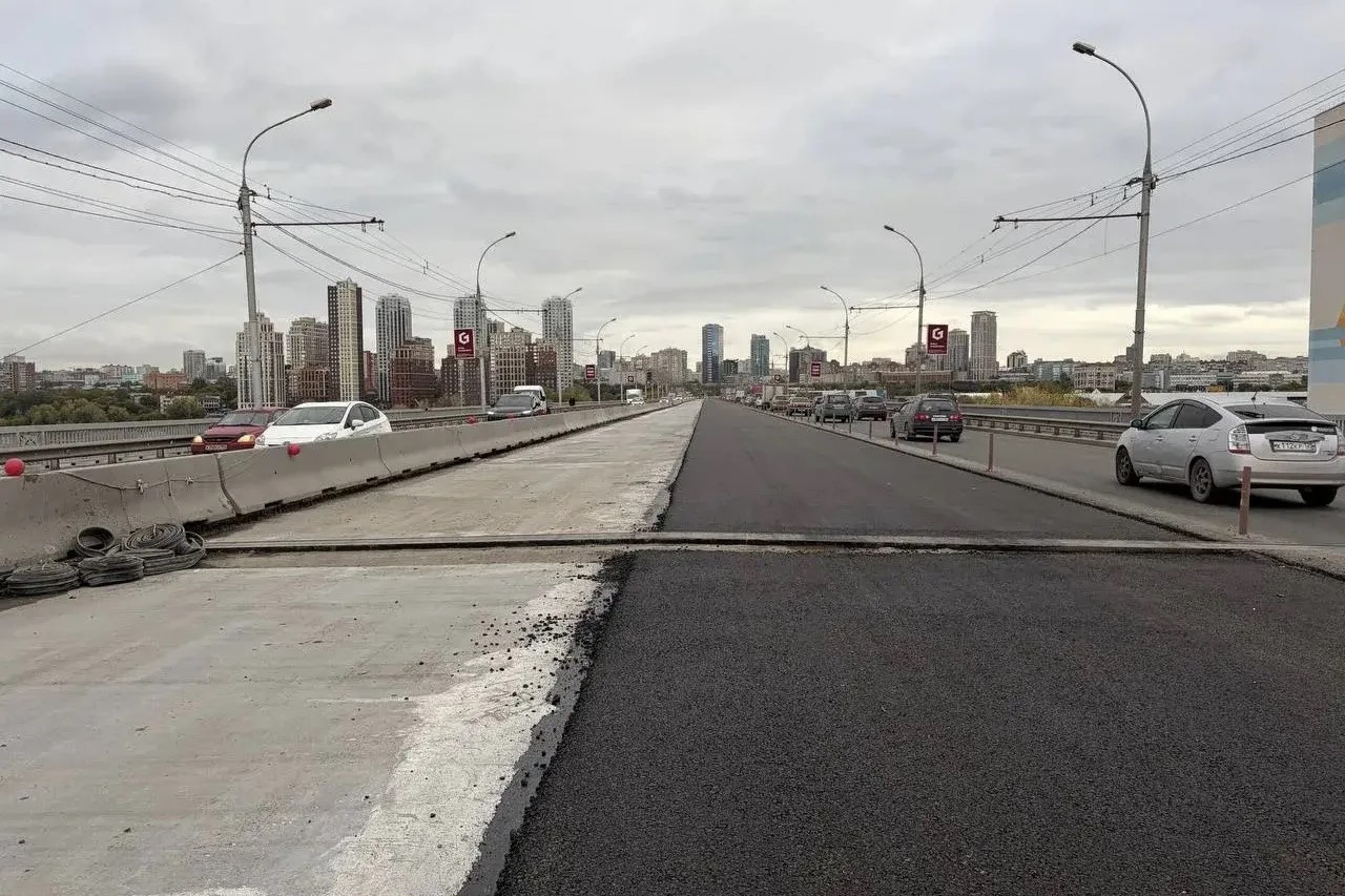 4000 квадратных метров за ночь: когда откроют движение на Димитровском мосту