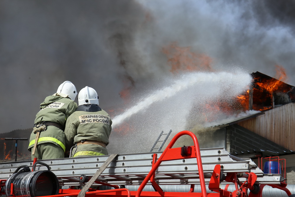Пять новосибирцев пострадали в пожарах за неделю