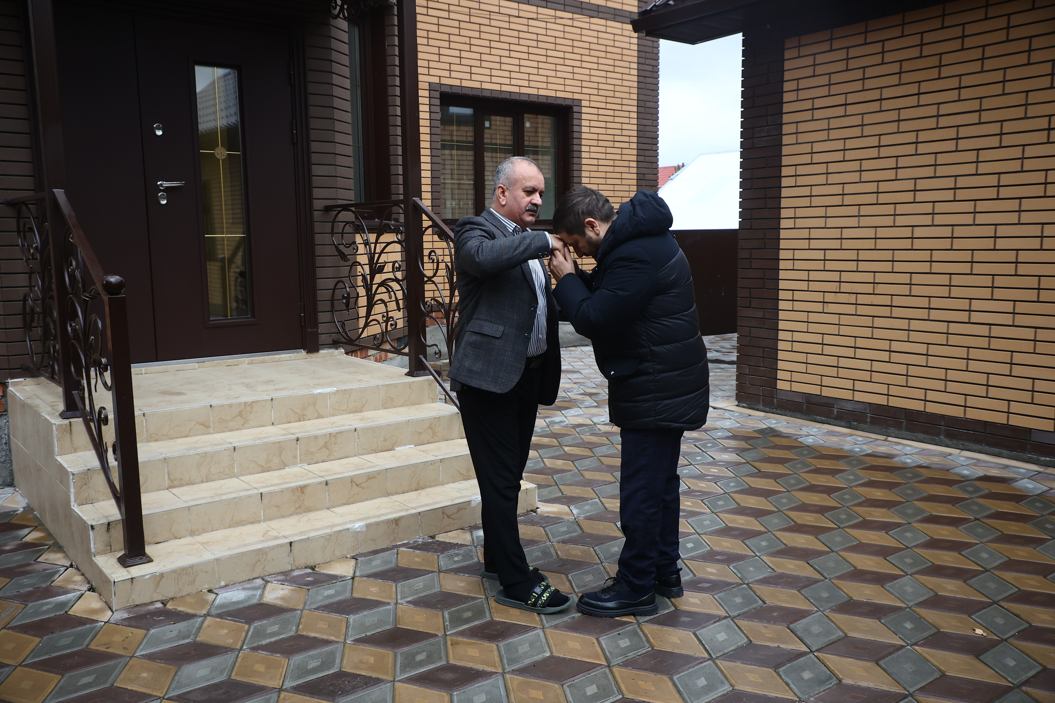 «Мы — часть Новосибирска»: как живёт езидская община в городе на Оби