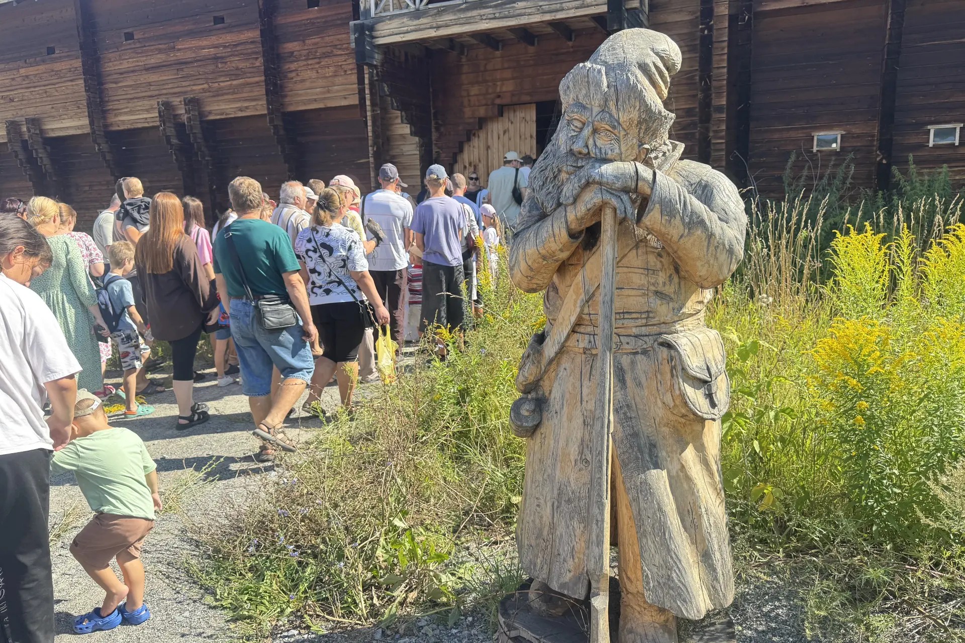 Как выглядит внутри «Бердский острог»: фоторепортаж с прощальной экскурсии