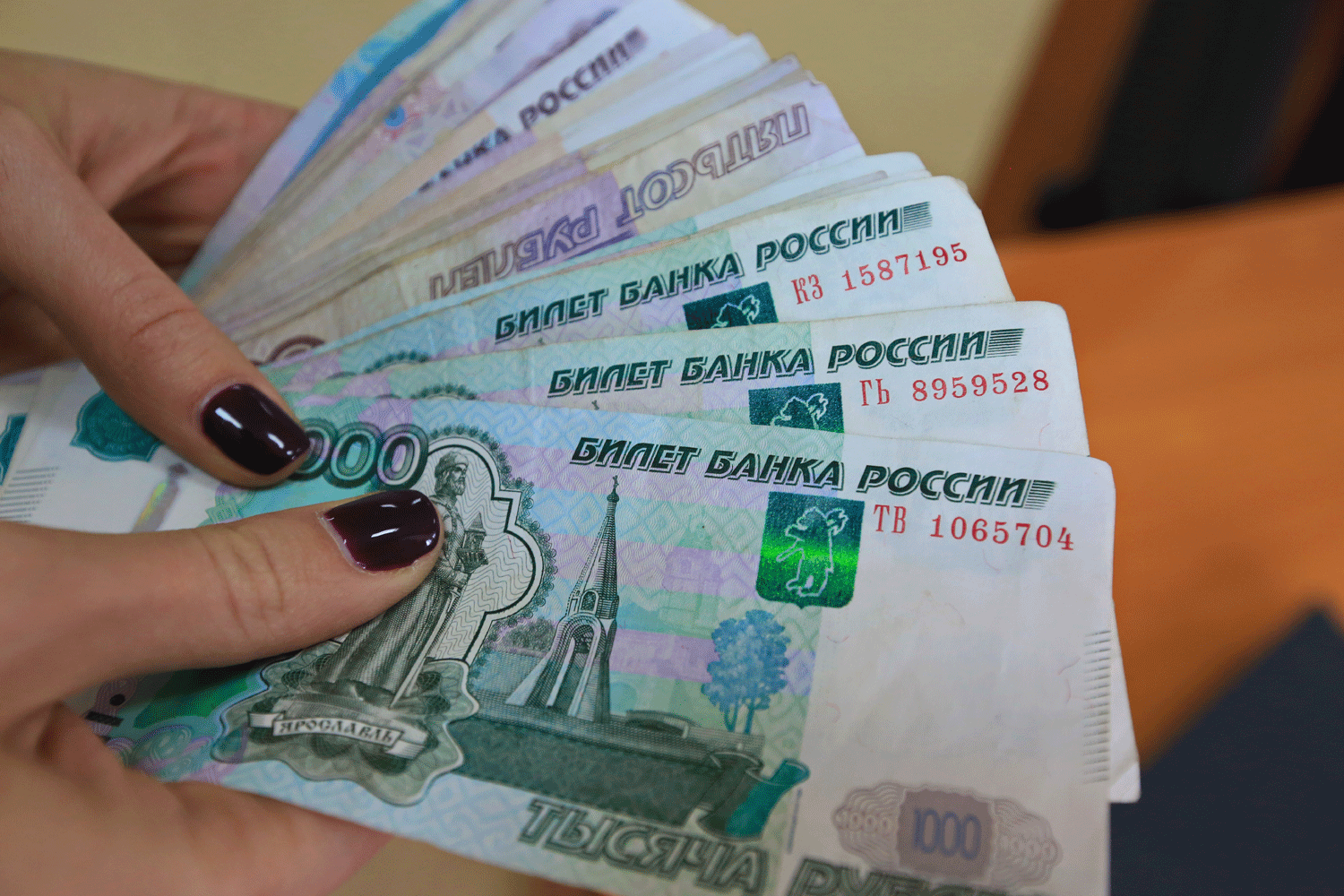 Зарплаты бюджетников подрастут с 1 октября в Новосибирской области