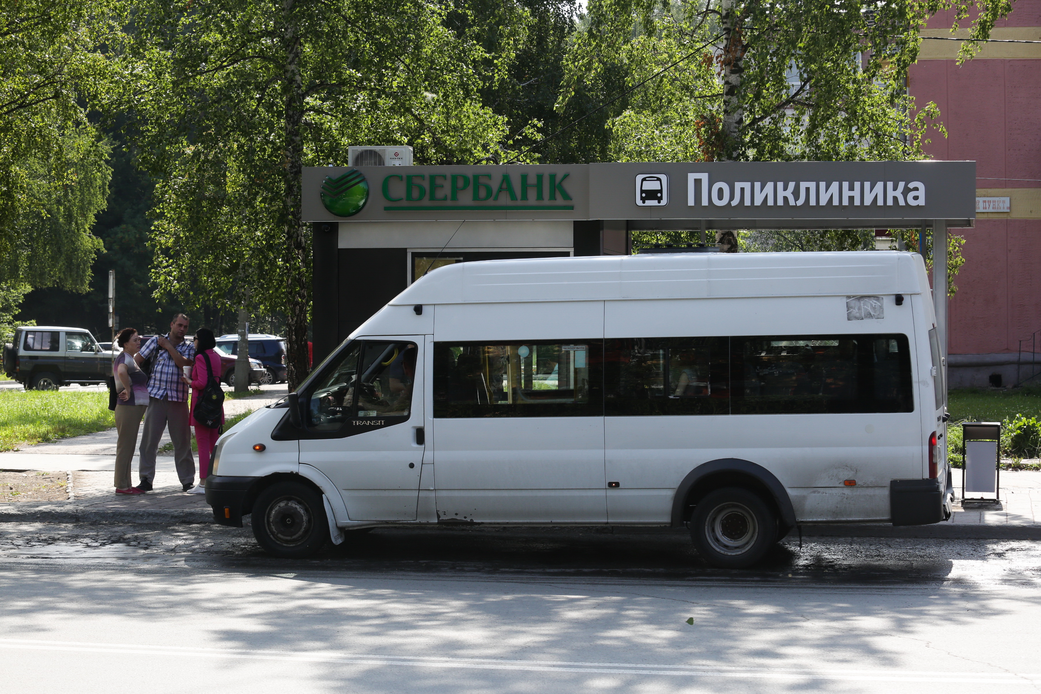 Умные таблички с QR-кодами появятся на остановках в Новосибирске