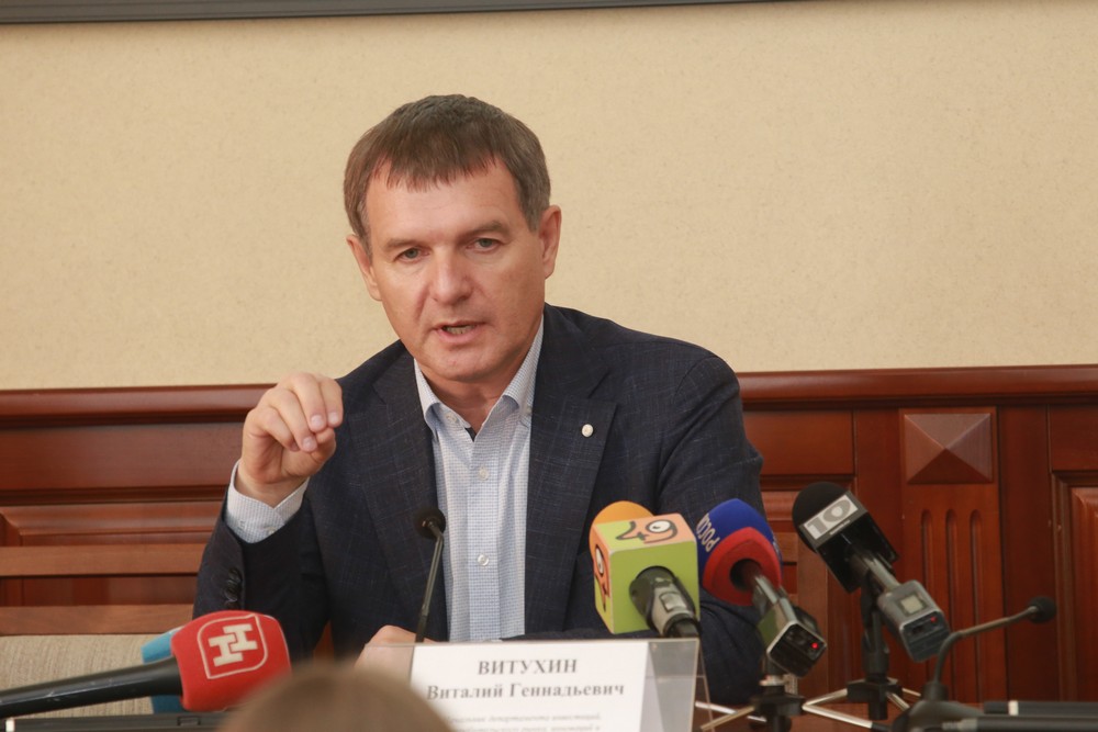 Глава департамента Виталий Витухин