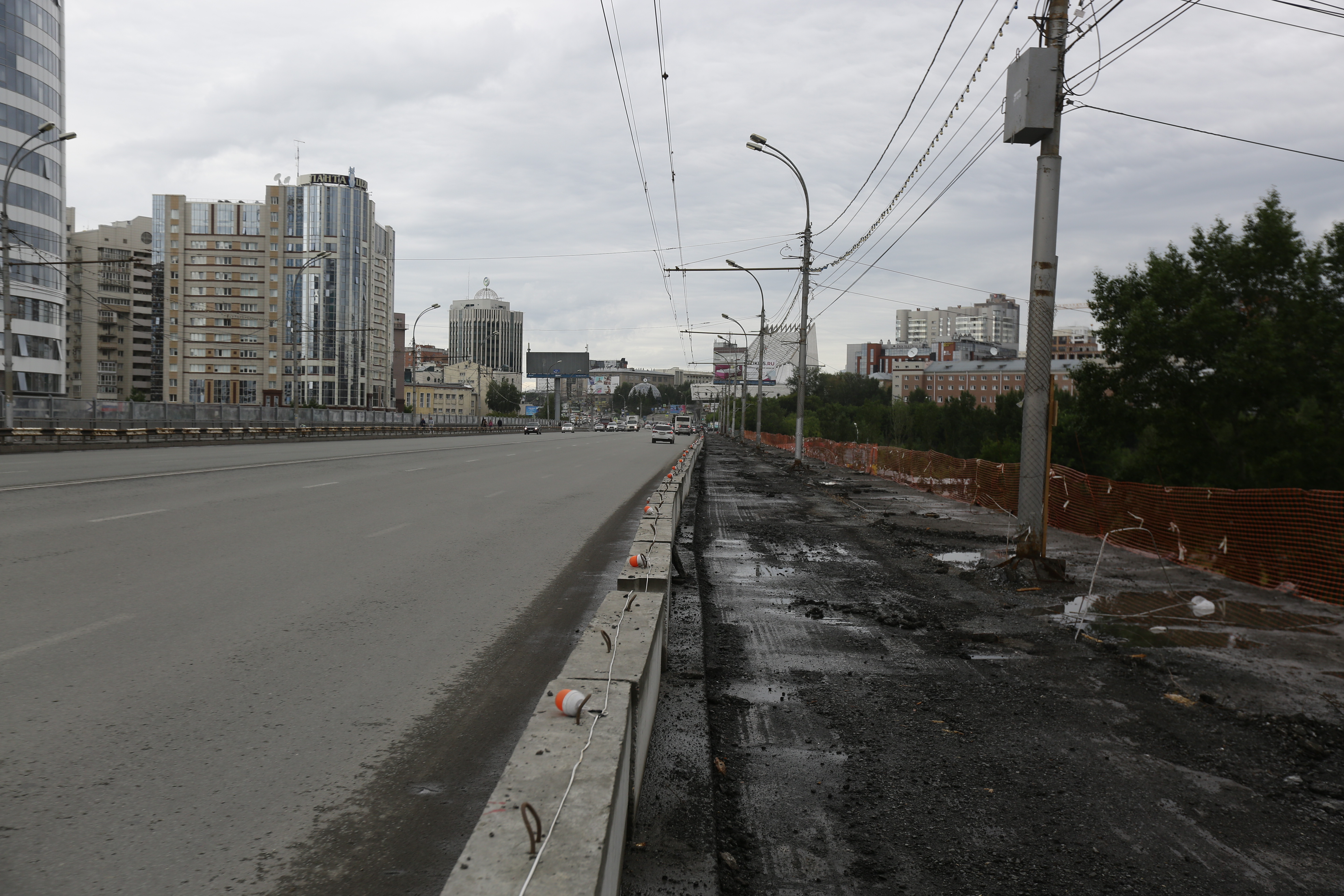 Ремонт путепровода на Октябрьской магистрали. Июль 2022 года