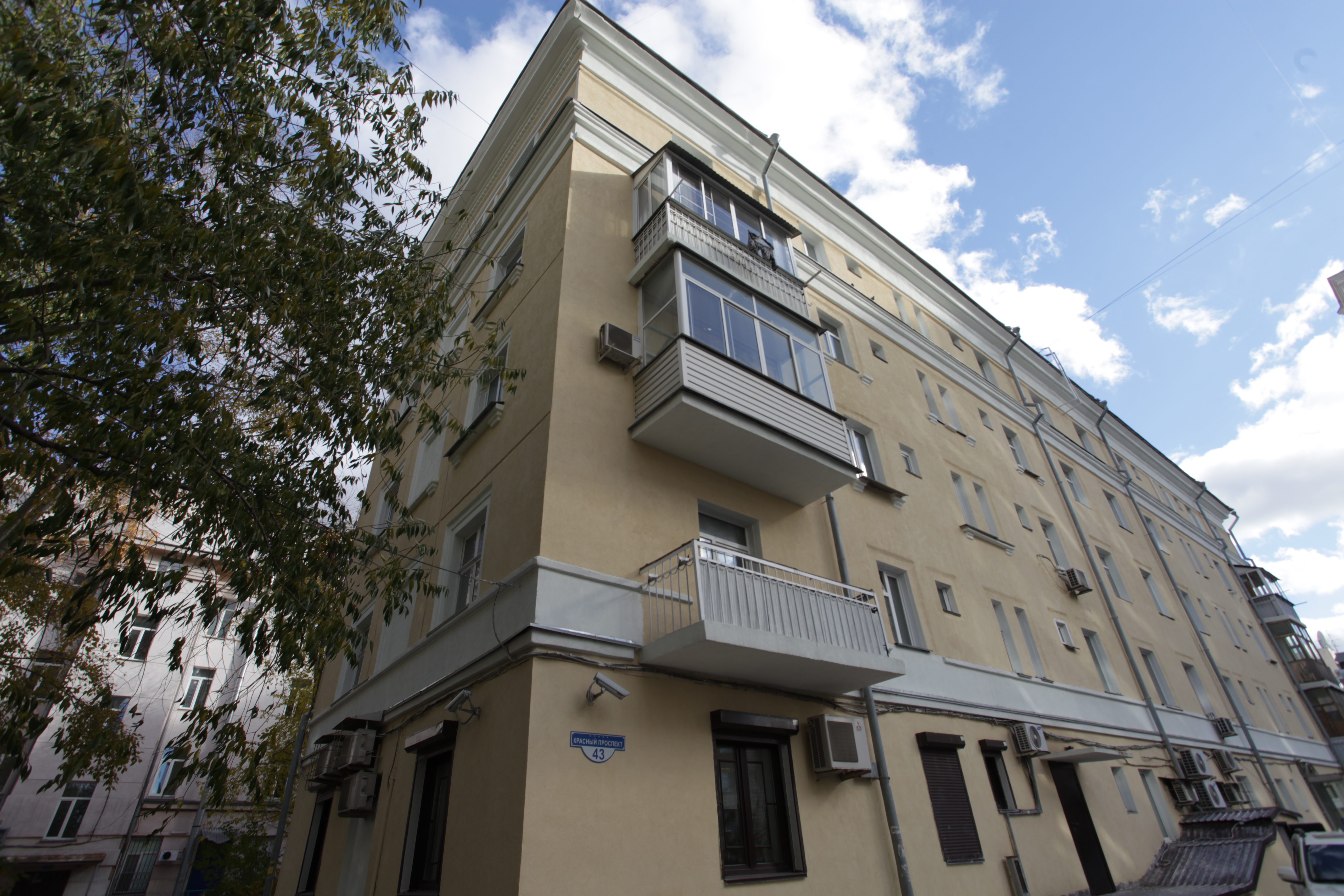 Красный проспект, 43