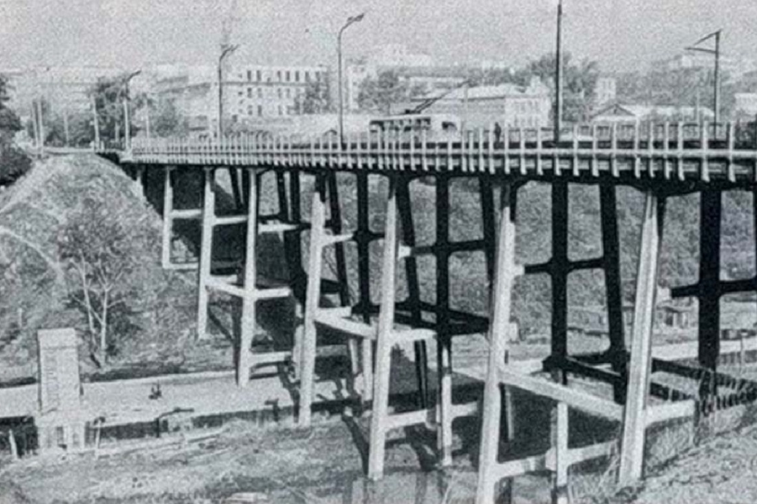 Сибревкомовский мост в начале 1960-х годов