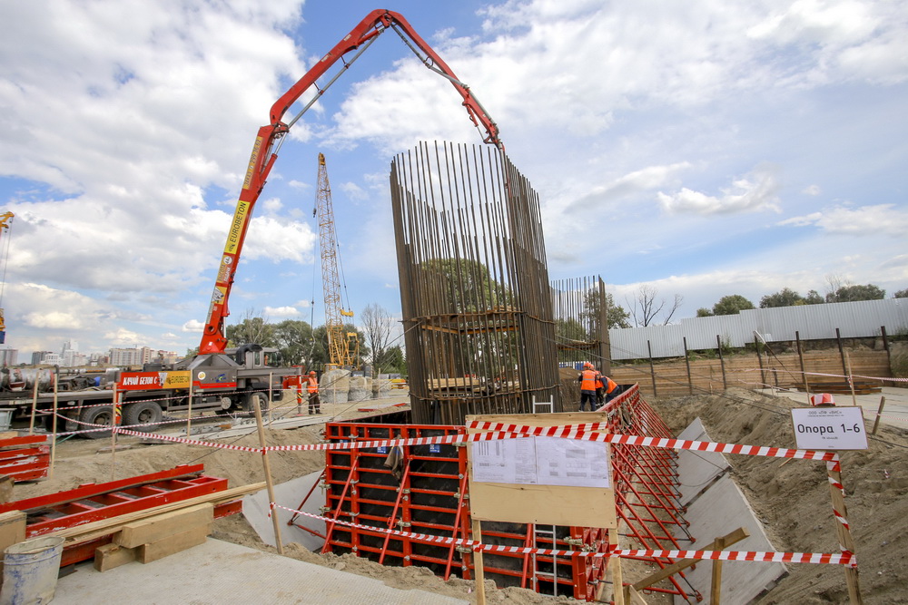 Первая опора четвёртого моста. Август 2020 года