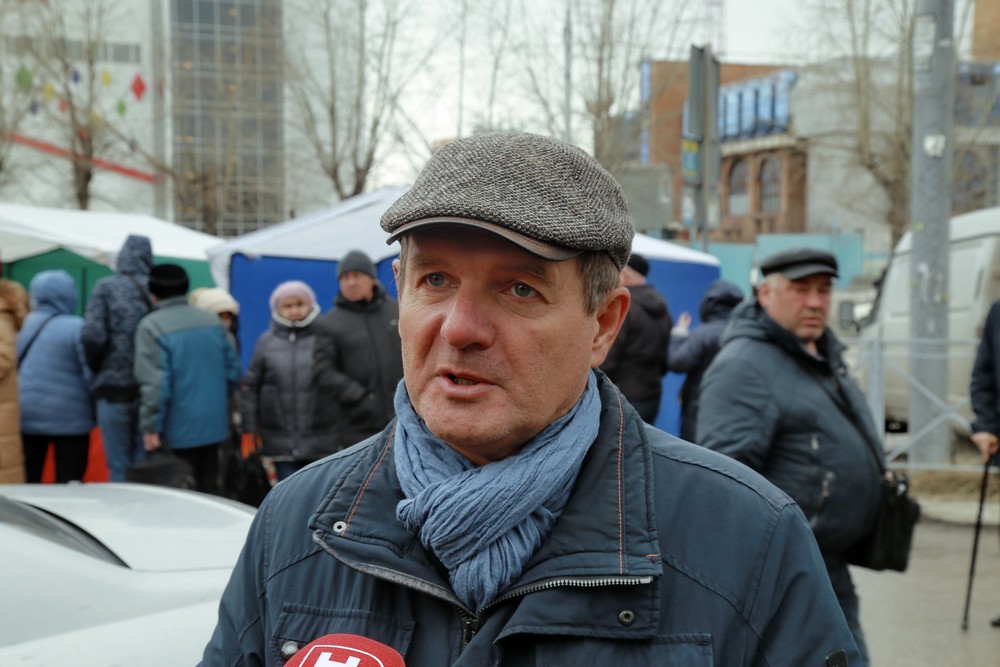 Начальник департамента инвестиций, потребительского рынка, инноваций и предпринимательства мэрии Виталий Витухин