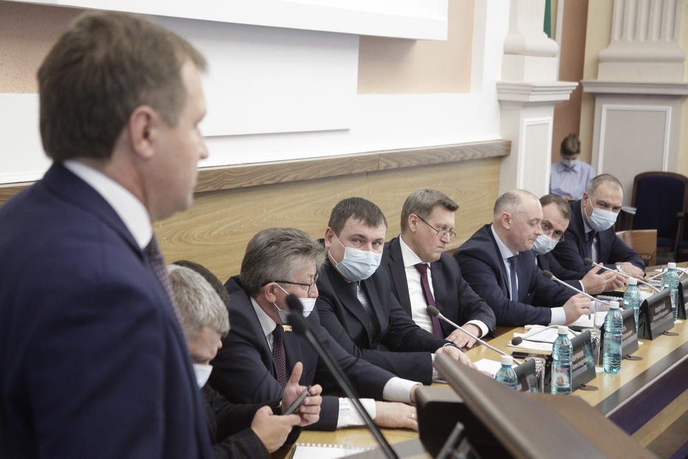 На отчёте департамента строительства о работе в 2020 году