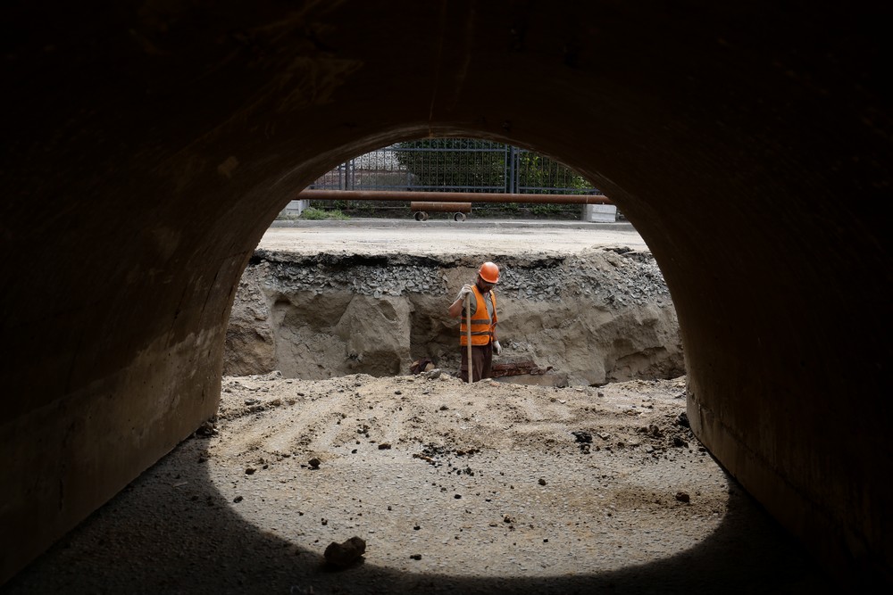 Ремонт теплотрассы на Бориса Богаткова. Июль 2021 года