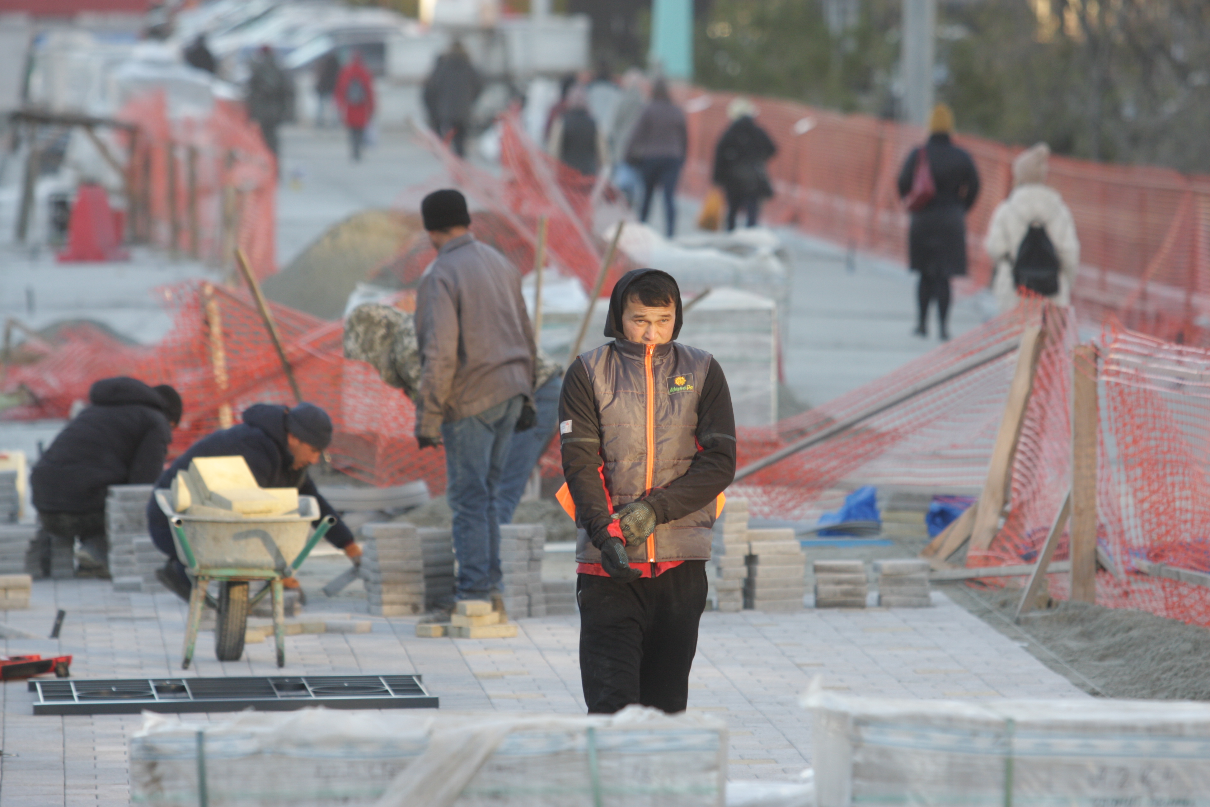 Ремонт пешеходного моста через Каменку. Октябрь 2022 года